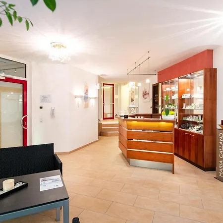 Отель Berg & Urslauerhof Мариа-Альм